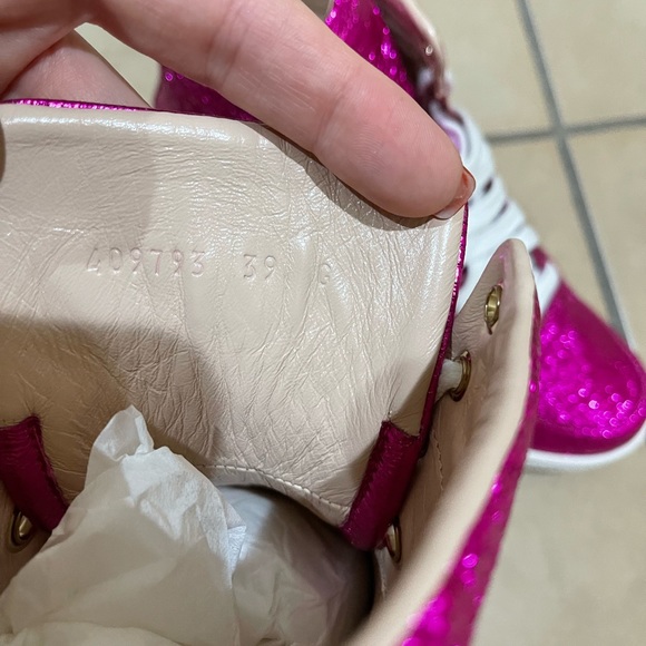 Gucci Metallic Cracked Calfskin Galassia Fuchsia - Picture 7 of 11